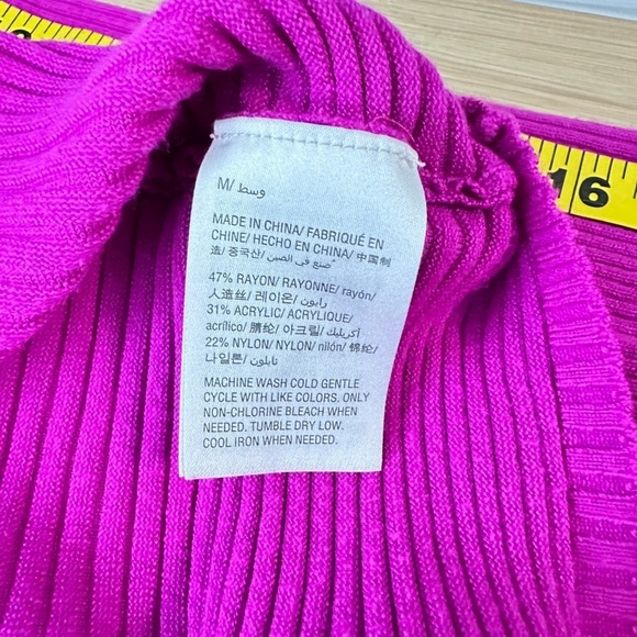 Inc International Concepts V-Neck Ribbed Knit Sweater Top in Pink Sz M - Picture 10 of 10